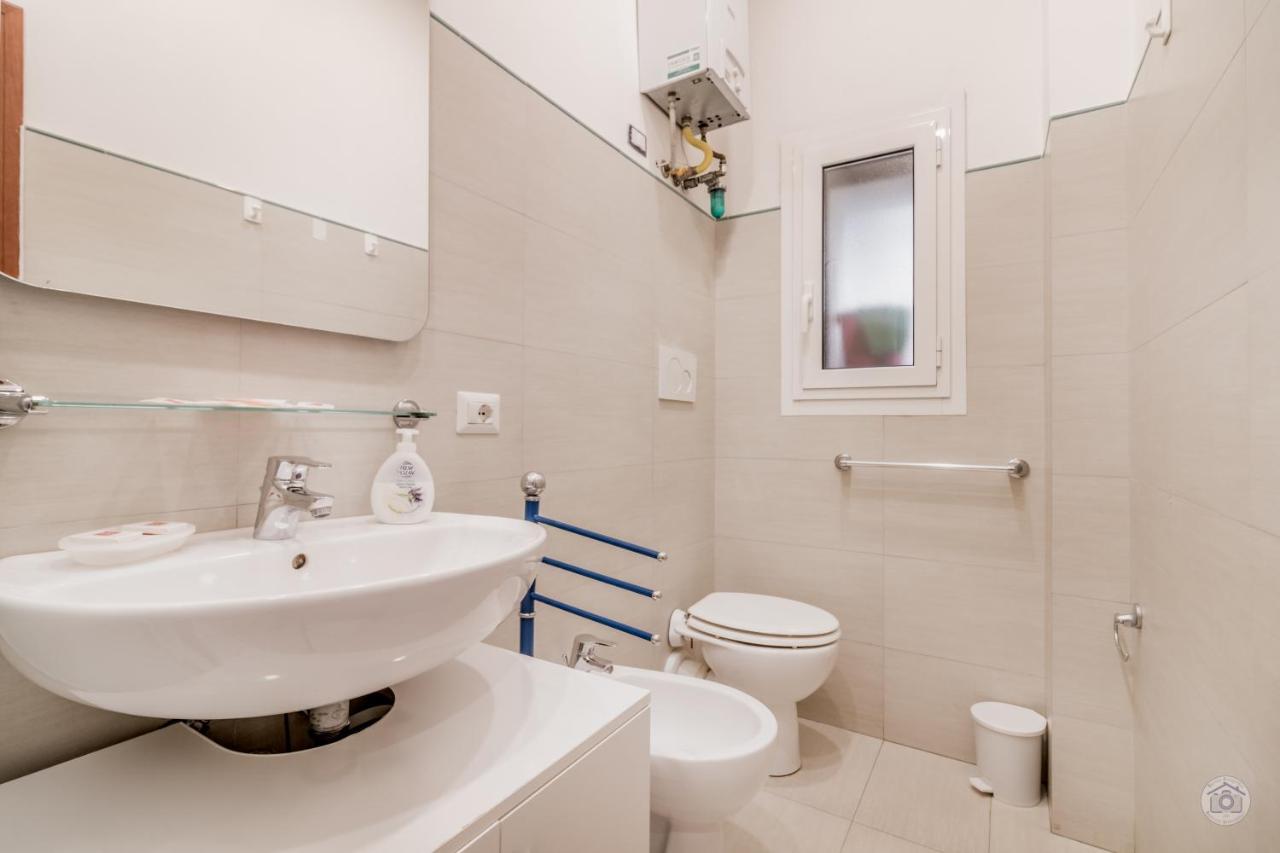 Athena'S Apartment Рим Екстериор снимка
