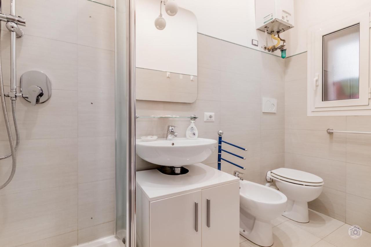 Athena'S Apartment Рим Екстериор снимка